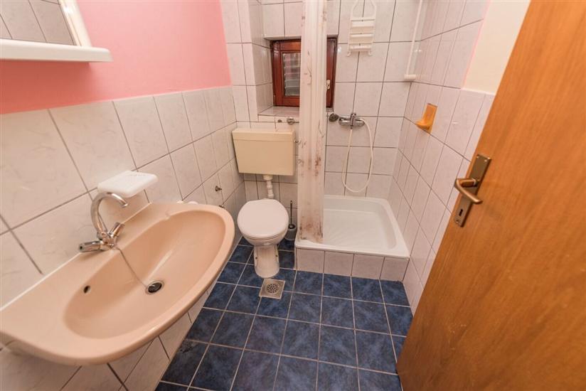 Apartment A3, for 5 persons