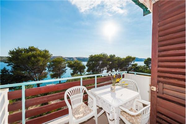 Apartment A4, for 6 persons