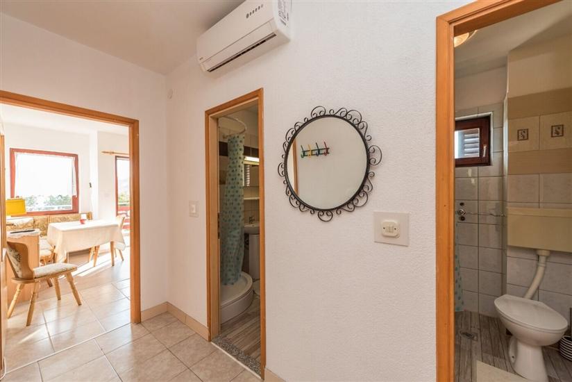 Apartment A4, for 6 persons