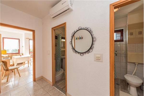 Apartment A4, for 6 persons