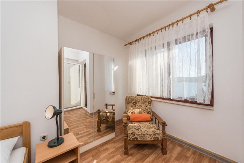 Apartment A4, for 6 persons
