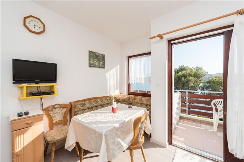 Apartment A4, for 6 persons