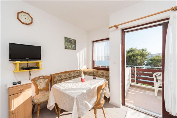 Apartment A4, for 6 persons