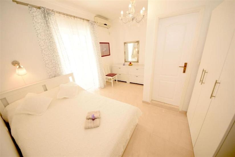 Apartment A1, for 3 persons