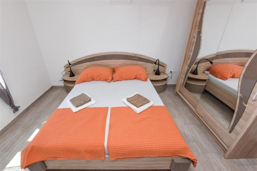 Apartment A2, for 4 persons