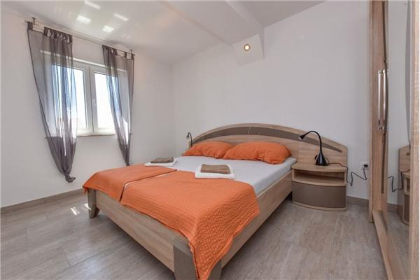 Apartment A2, for 4 persons