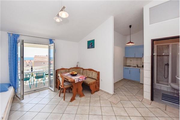 Apartment A4, for 4 persons