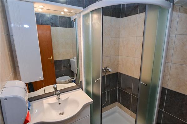 Lägenhet A1, för 5 personer