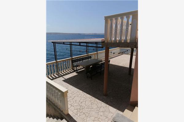 Apartment A5, for 4 persons