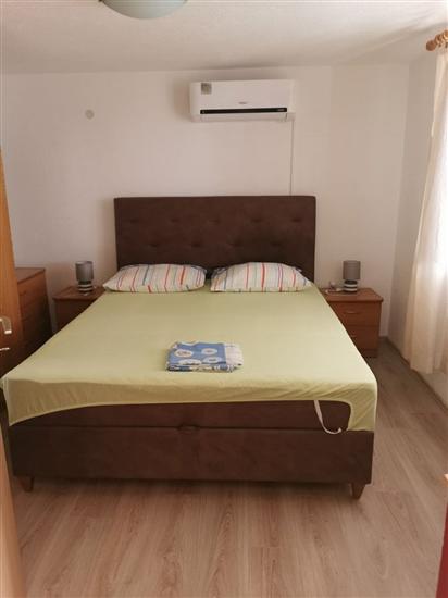 Apartment A5, for 4 persons