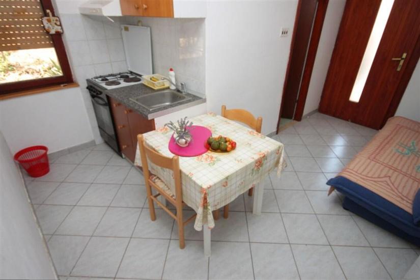 Apartment A2, for 3 persons