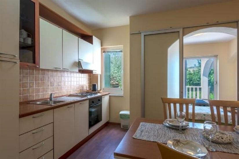 Apartment A1, for 5 persons
