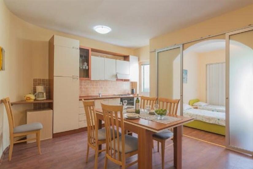Apartment A1, for 5 persons