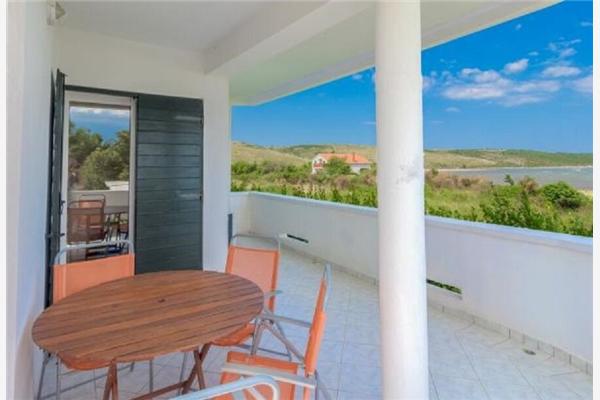 Apartment A2, for 4 persons