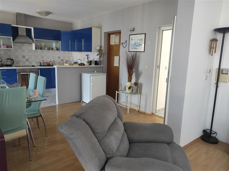 Apartment A1, for 6 persons