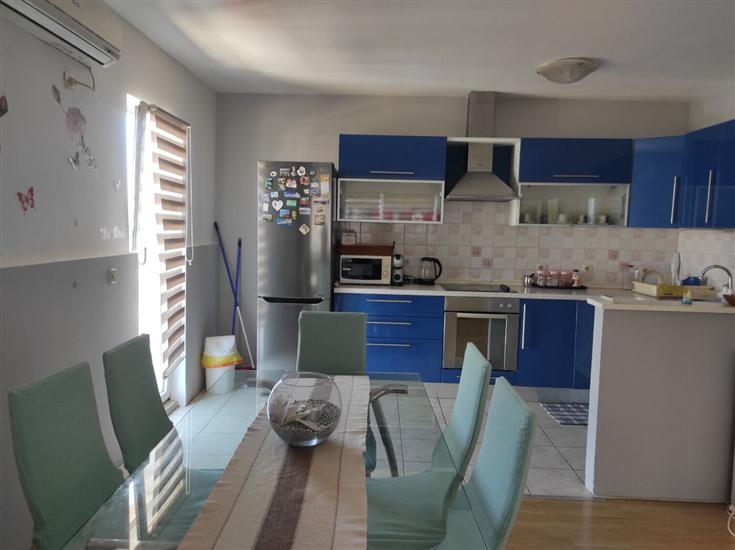 Apartment A1, for 6 persons