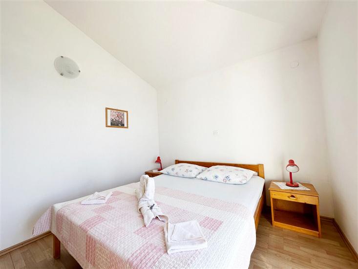 Apartment A5, for 4 persons