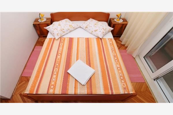 Room S2, for 2 persons