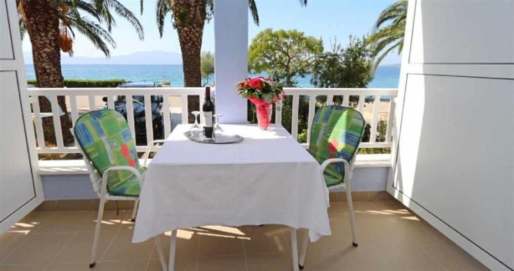 Room S3, for 2 persons