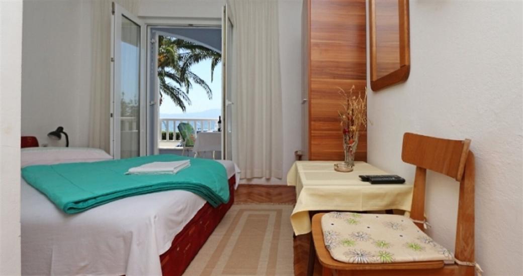 Room S3, for 2 persons