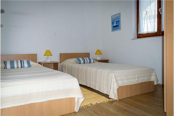 Apartment A2, for 5 persons