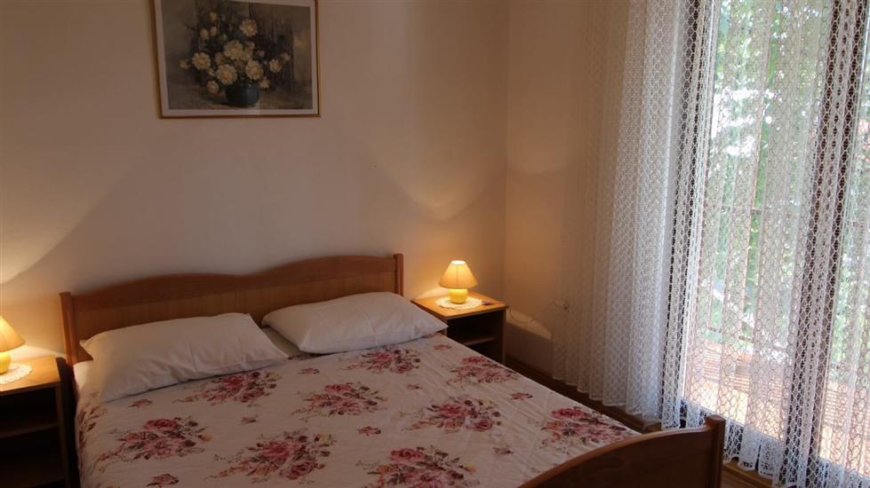 Apartment A2, for 6 persons