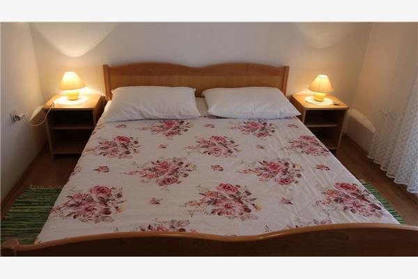 Apartment A2, for 6 persons