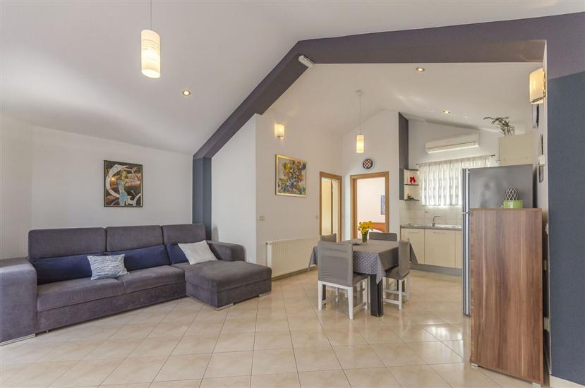 Apartment A2, for 5 persons