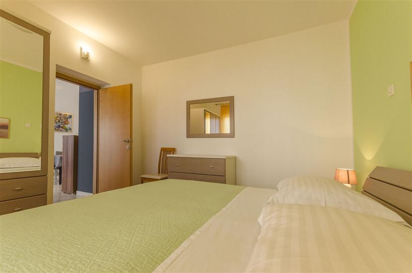 Apartment A2, for 5 persons