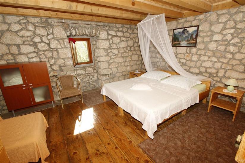House K1, for 8 persons
