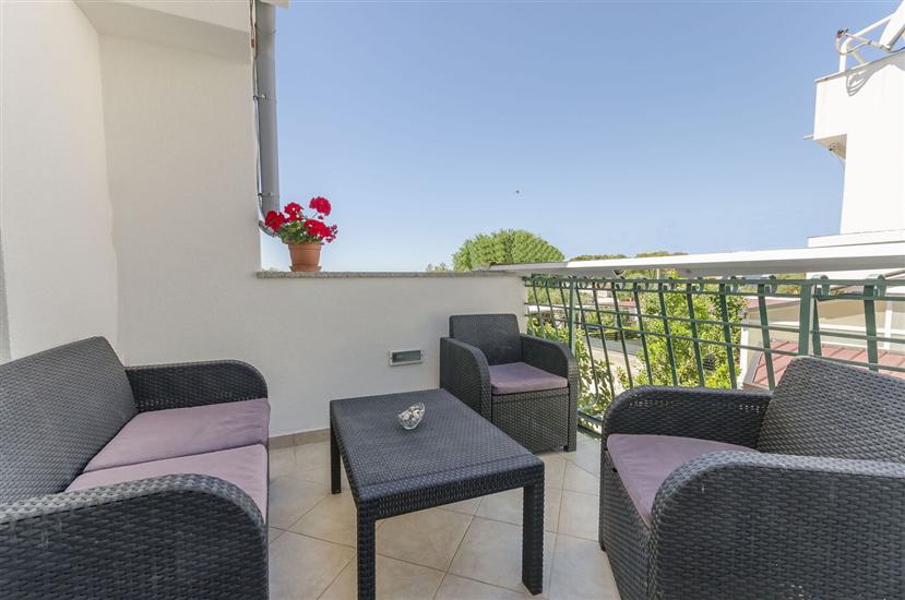 Apartment A2, for 5 persons