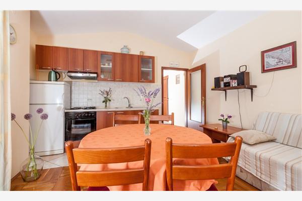 Apartment A1, for 6 persons