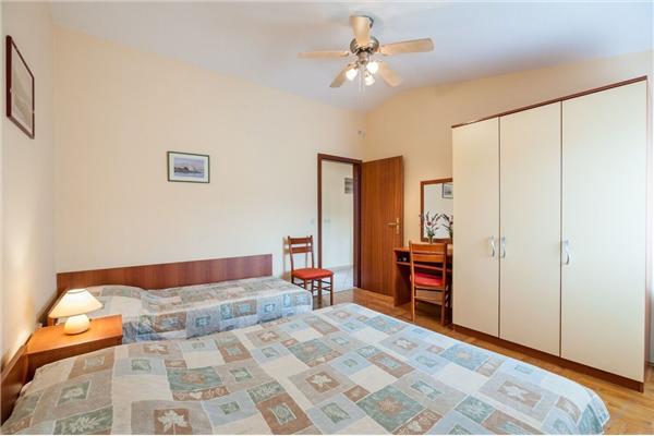 Apartment A1, for 6 persons