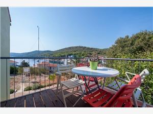 Apartment Meri Bozava (island of Dugi otok), Size 42.00 m2, Airline distance to the sea 200 m, Airline distance to town centre 200 m