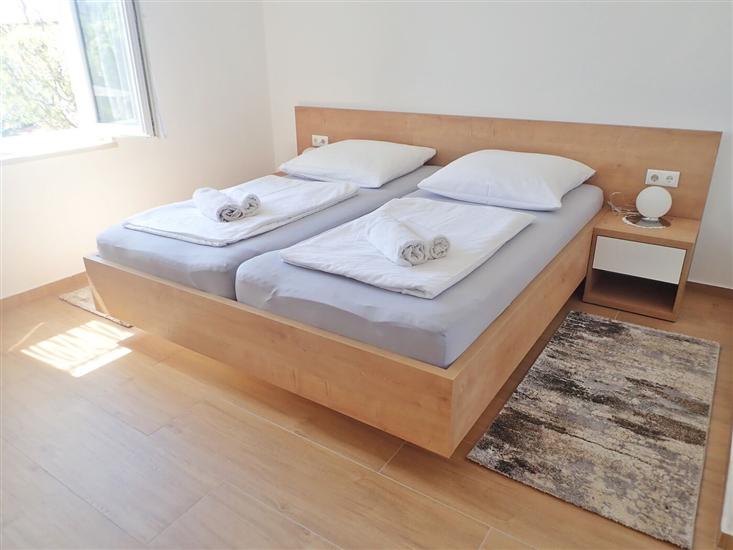 Apartment A2, for 5 persons