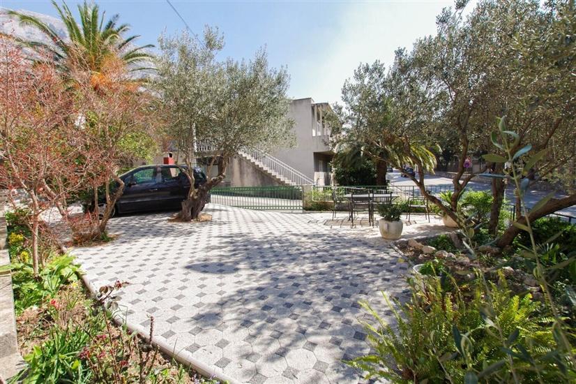 Апартамент Srzi