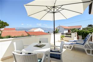 Apartment - Splitska - island Brac