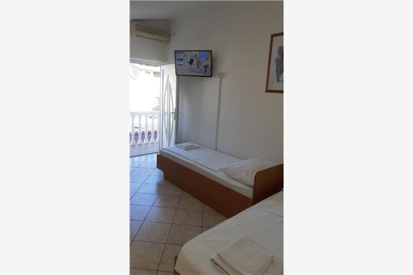 Apartment A4, for 4 persons