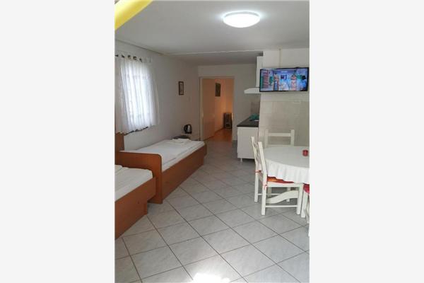 Apartment A2, for 4 persons