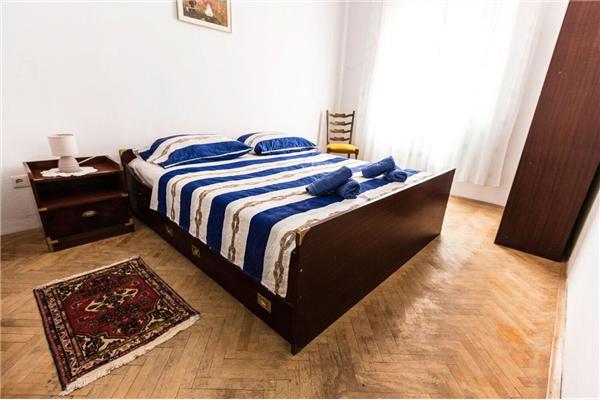 Apartment A1, for 5 persons