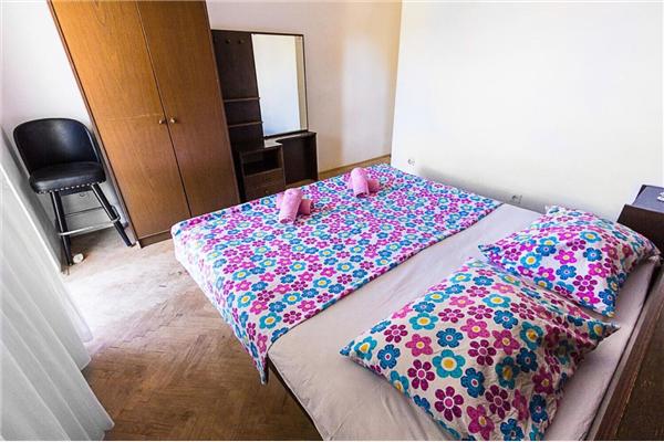 Apartment A1, for 5 persons