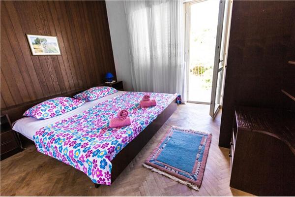 Apartment A1, for 5 persons