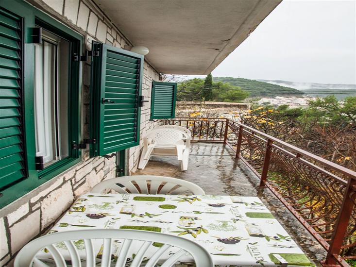 Apartment A1, for 5 persons