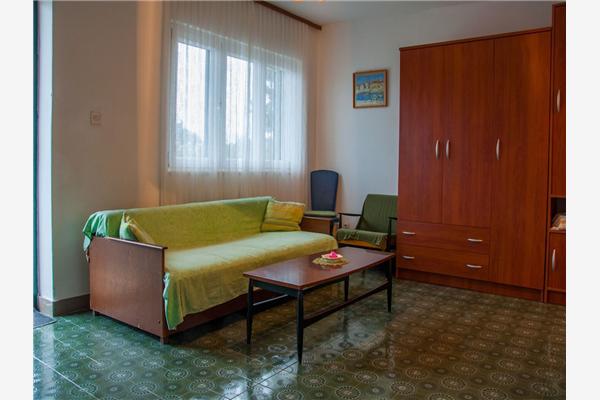 Apartment A1, for 5 persons