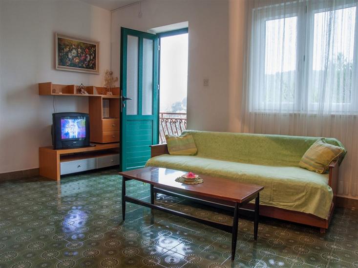 Apartment A1, for 5 persons