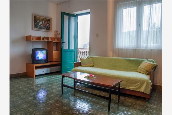 Apartment A1, for 5 persons
