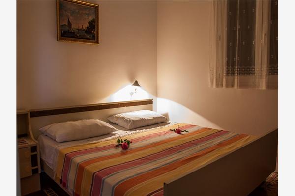 Apartment A1, for 5 persons