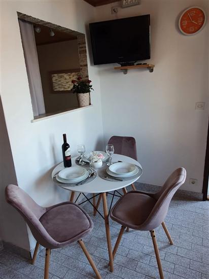 Apartment A2, for 3 persons