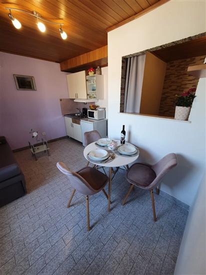 Apartment A2, for 3 persons