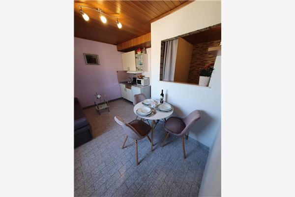 Apartment A2, for 3 persons